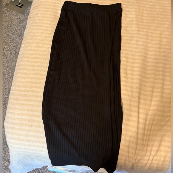 Princess Polly Women’s Skirt Only from Ellie Set Size 0 Black Ribbed Midi Skirt - Picture 2 of 8
